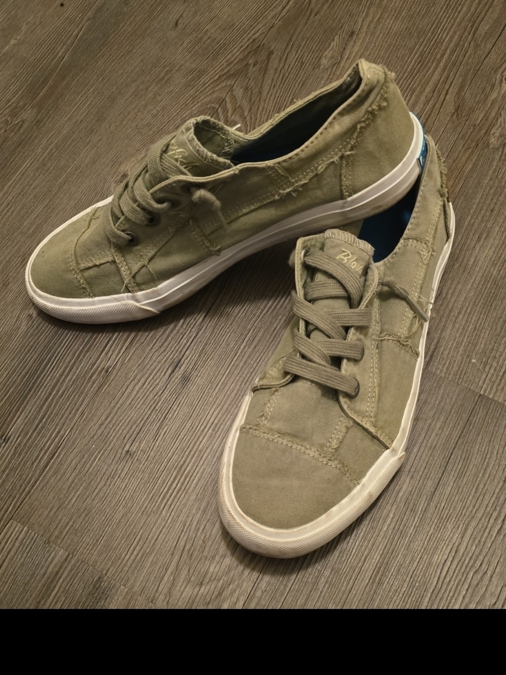 Blowfish Olive Green Low-Top Sneakers